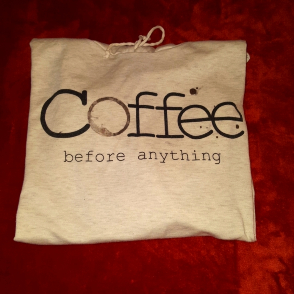 Long sleeve sweatshirt with a hoodie